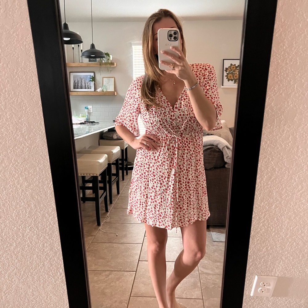 BillaBong Rose Dress